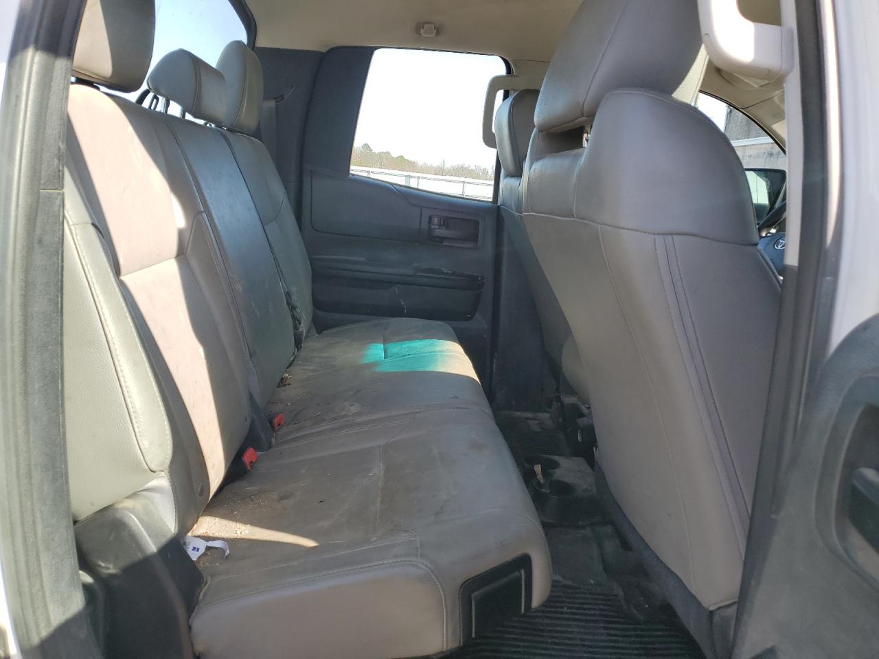 2017 Toyota Tundra - Image 10