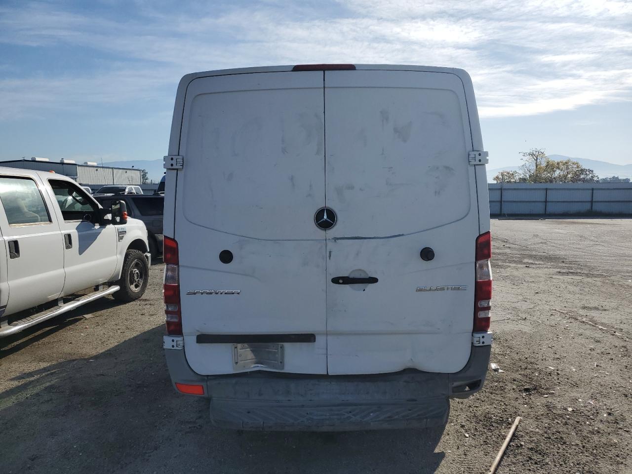 2014 Mercedes-Benz Sprinter - Image 6