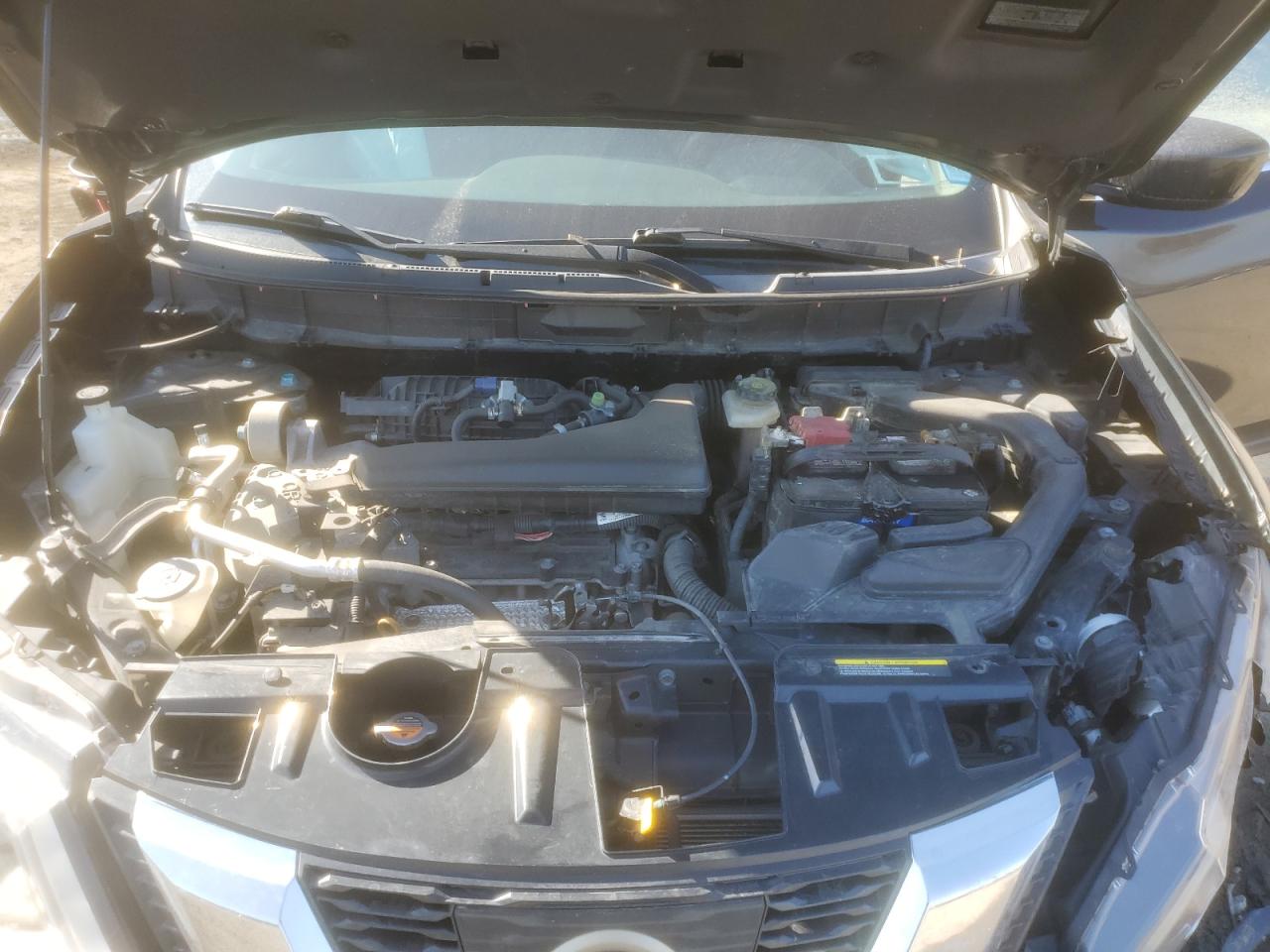 2017 Nissan Rogue - Image 13