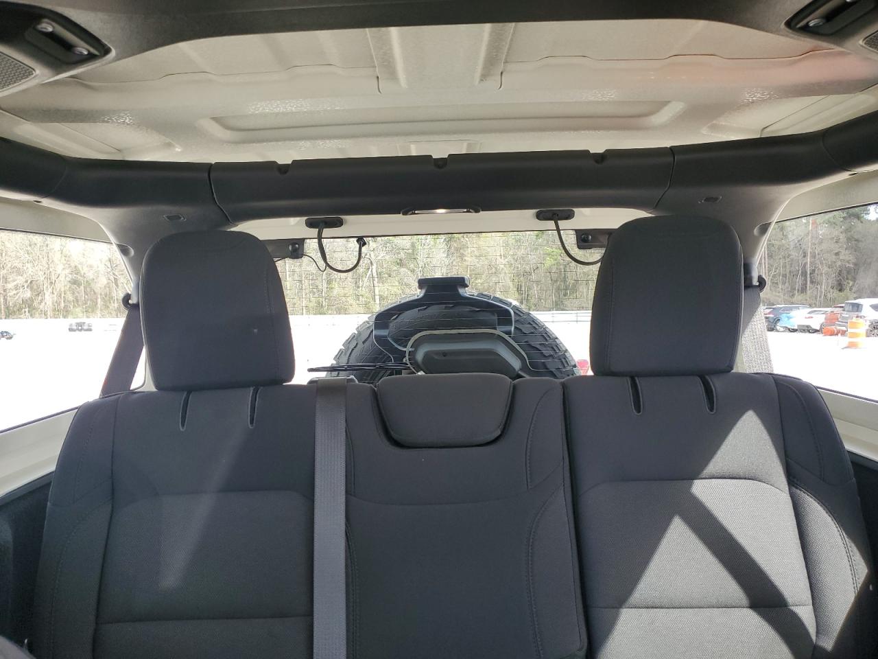 2019 Jeep Wrangler - Image 10
