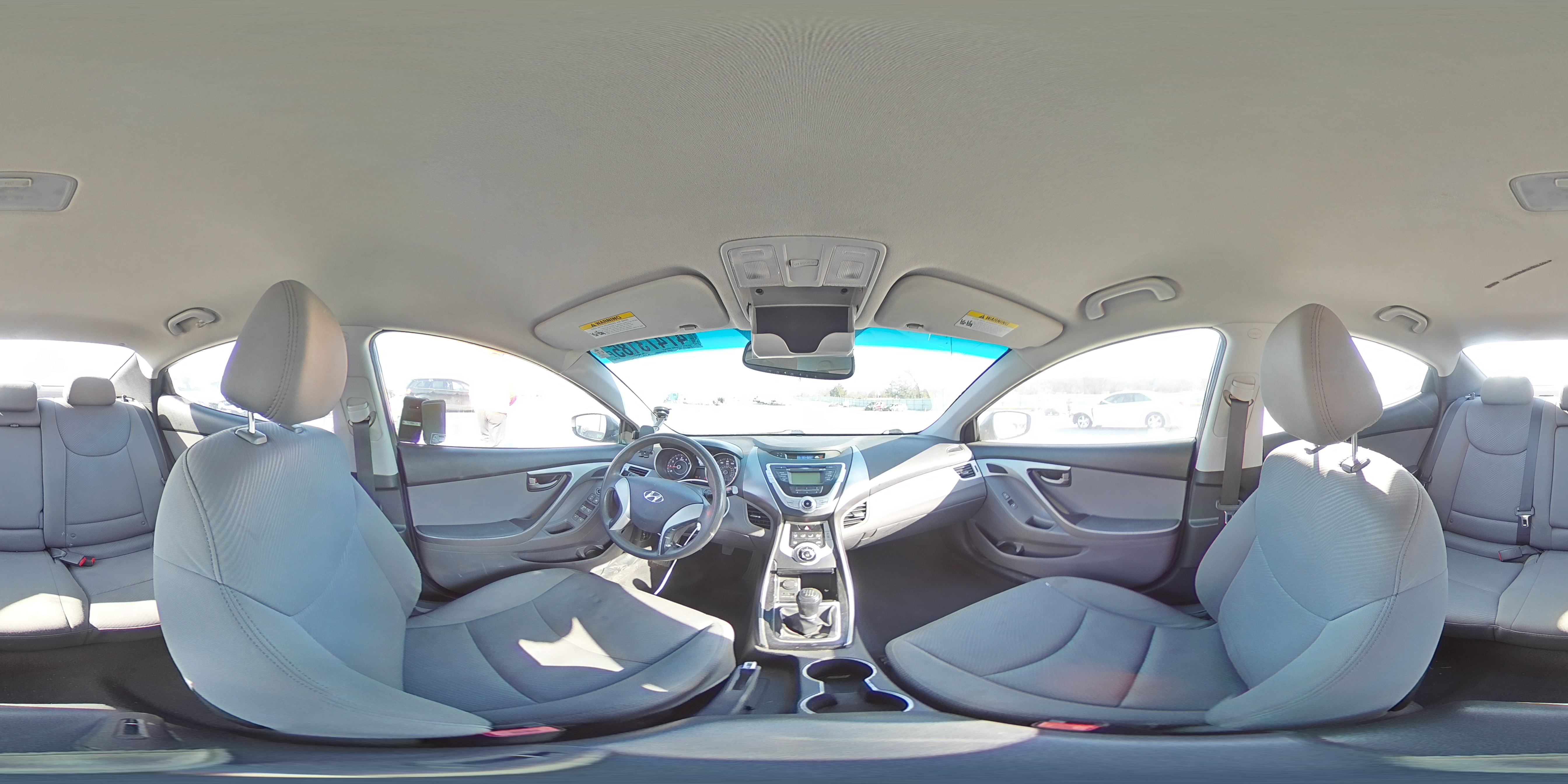 2012 Hyundai Elantra - Image 13