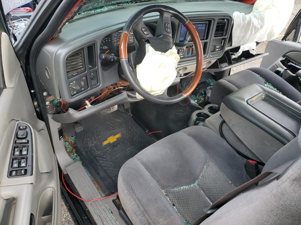 2006 Chevrolet Silverado - Image 8