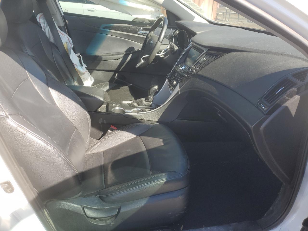 2013 Hyundai Sonata - Image 7