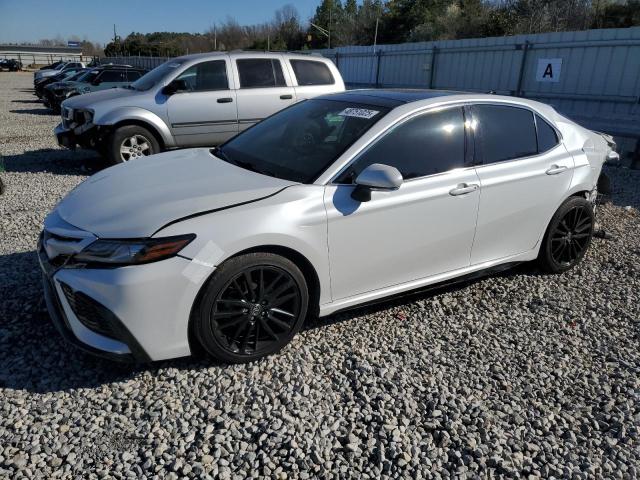  TOYOTA CAMRY 2021 Biały