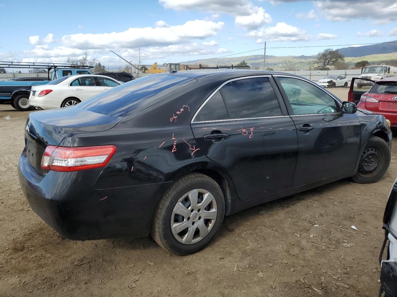 2011 Toyota Camry - Image 3