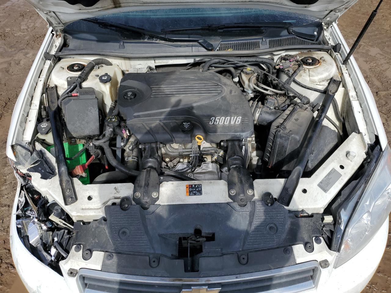 2011 Chevrolet Impala - Image 11