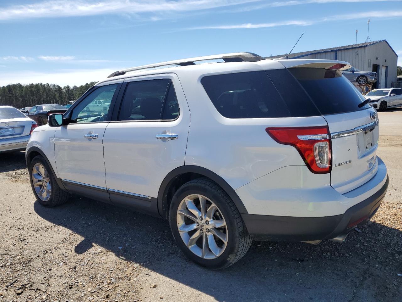 2011 Ford Explorer - Image 2