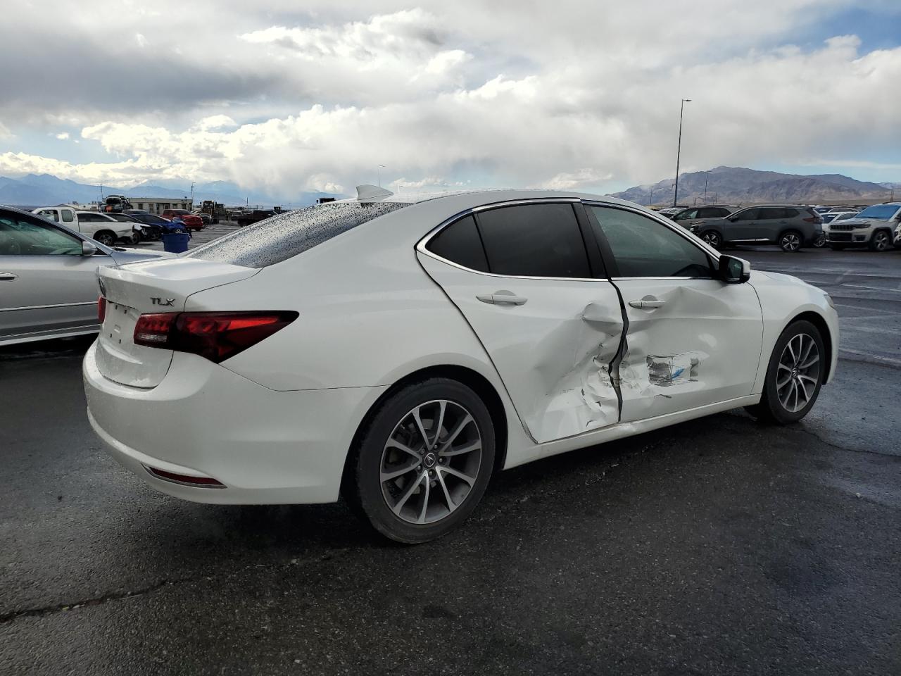 2015 Acura TLX - Image 3