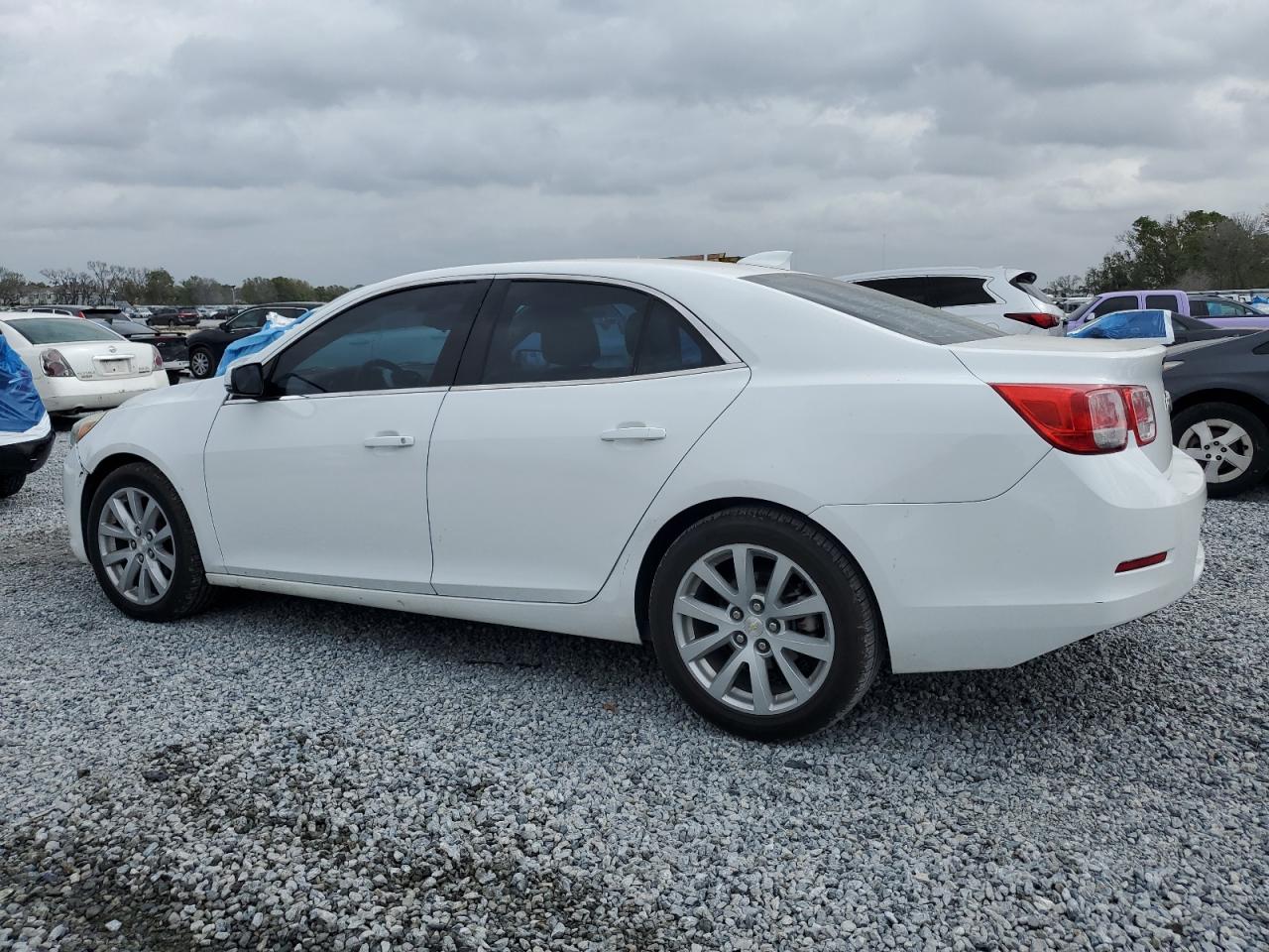 2015 Chevrolet Malibu - Image 2