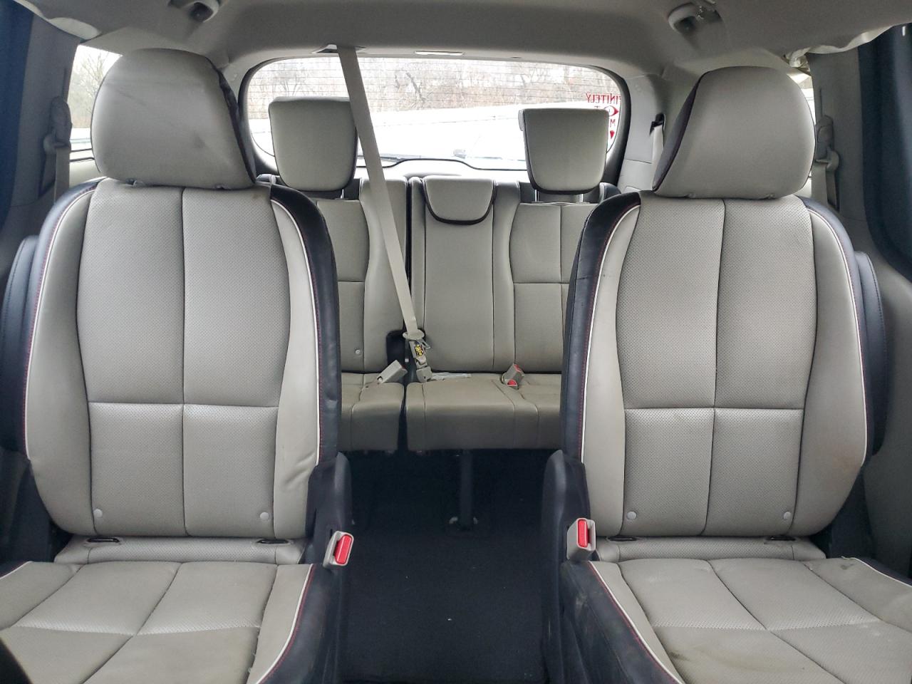 2020 Kia Sedona - Image 10