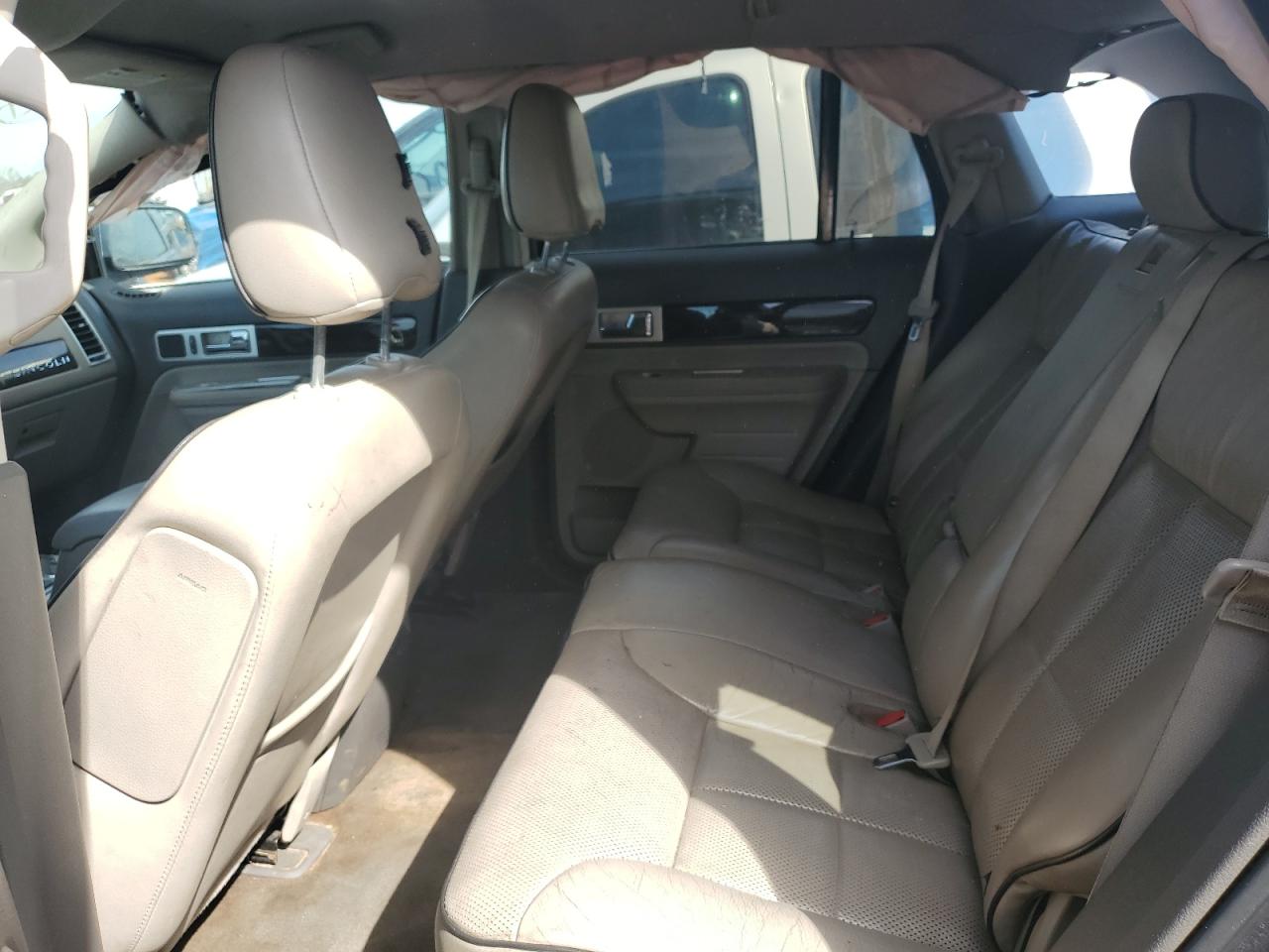 2010 Lincoln MKX - Image 11