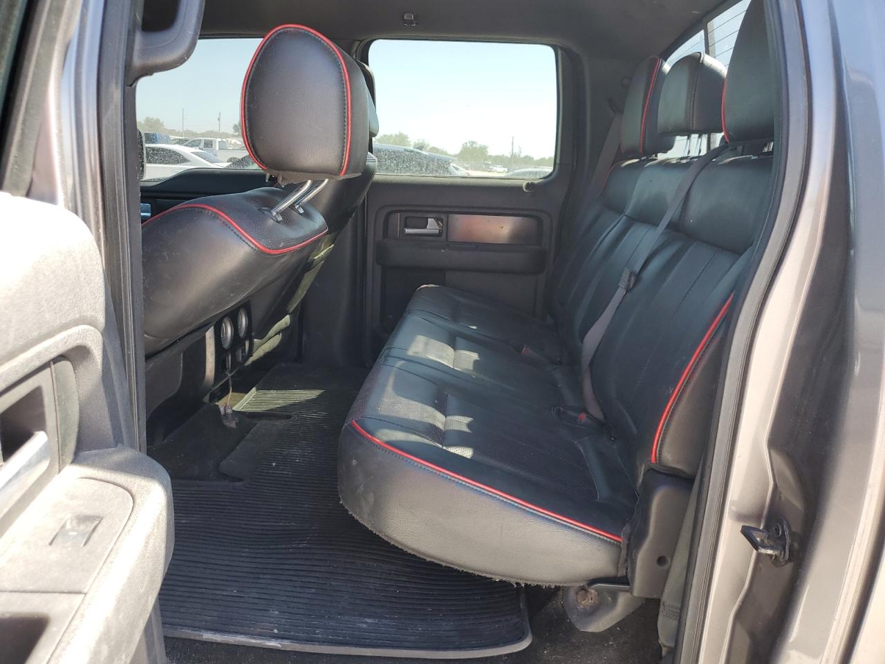 2012 Ford F-150 - Image 10