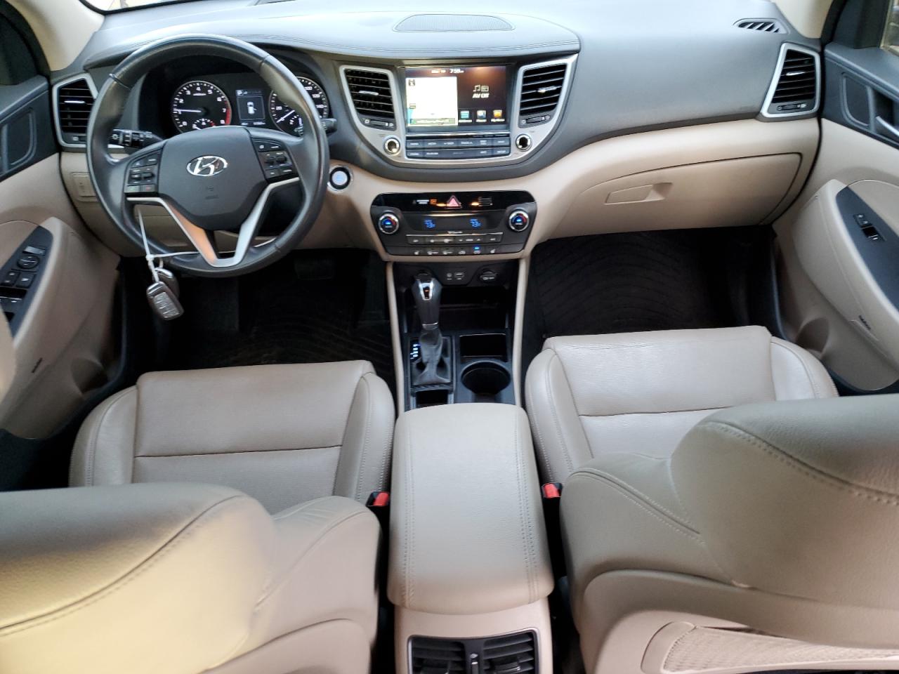 2017 Hyundai Tucson - Image 8