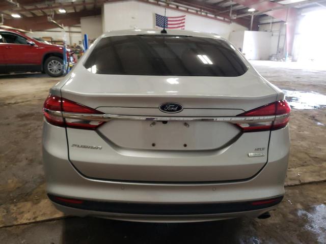  FORD FUSION 2017 Серебристый