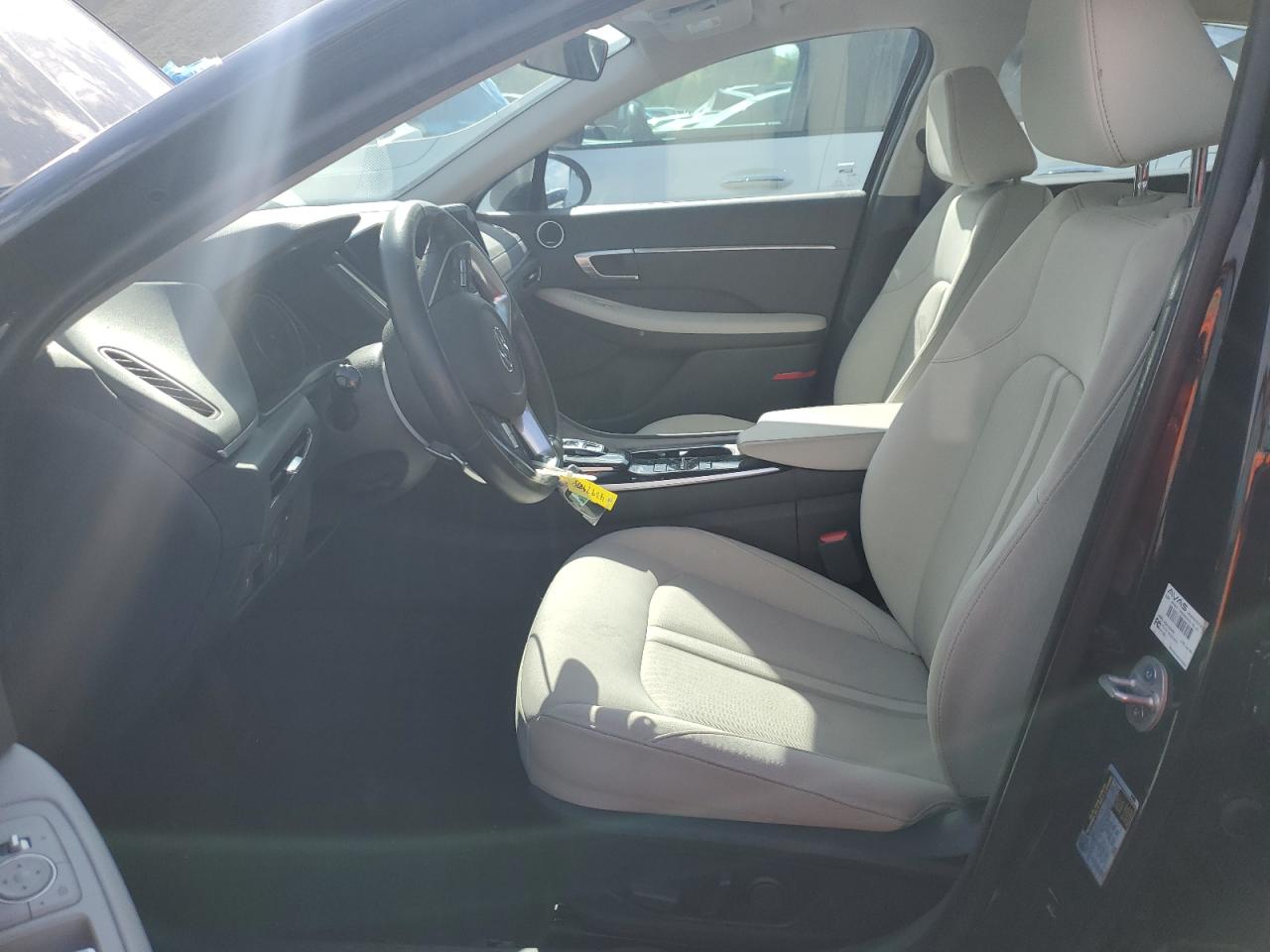 2023 Hyundai Sonata - Image 7