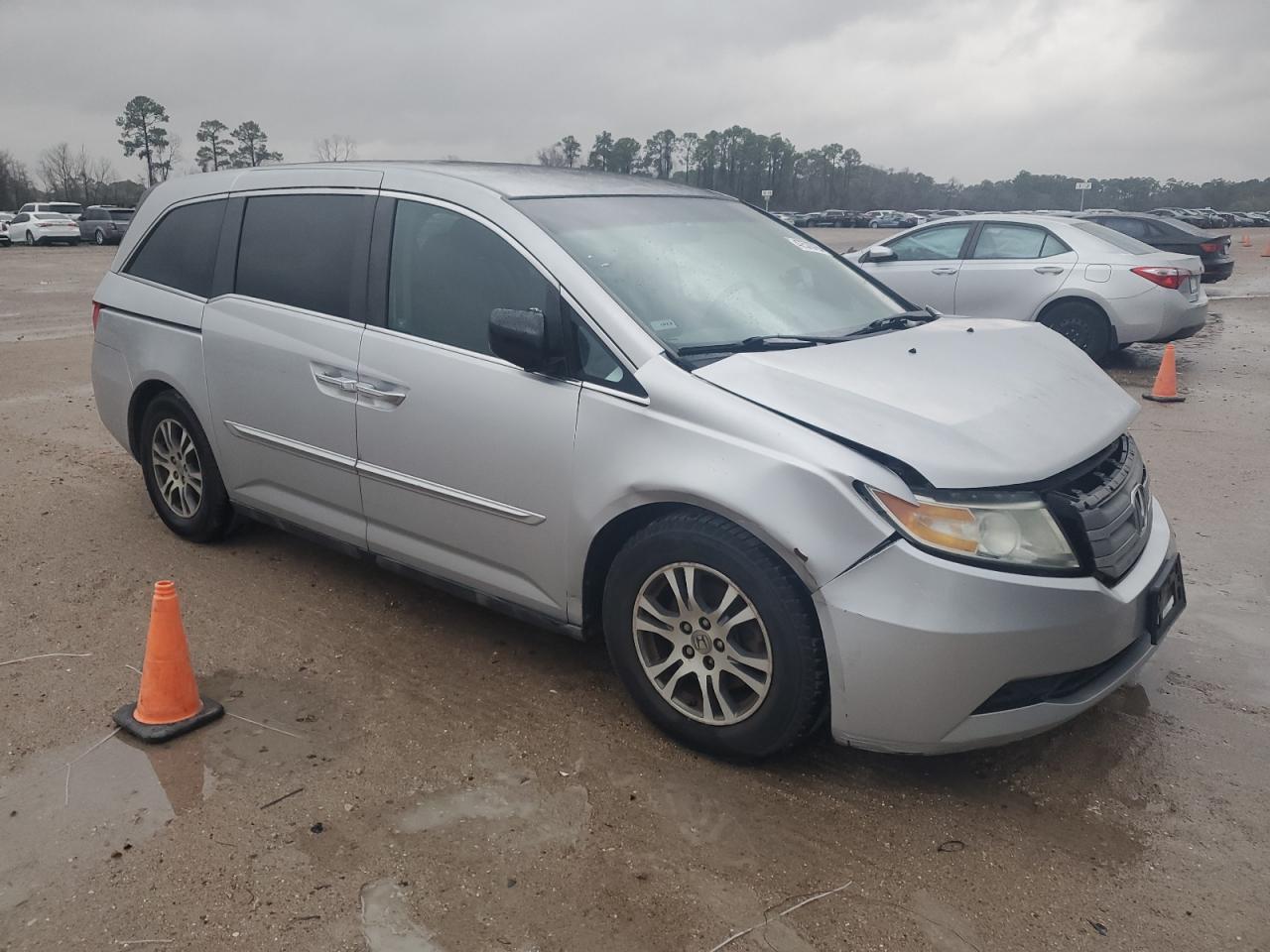 2012 Honda Odyssey - Image 4