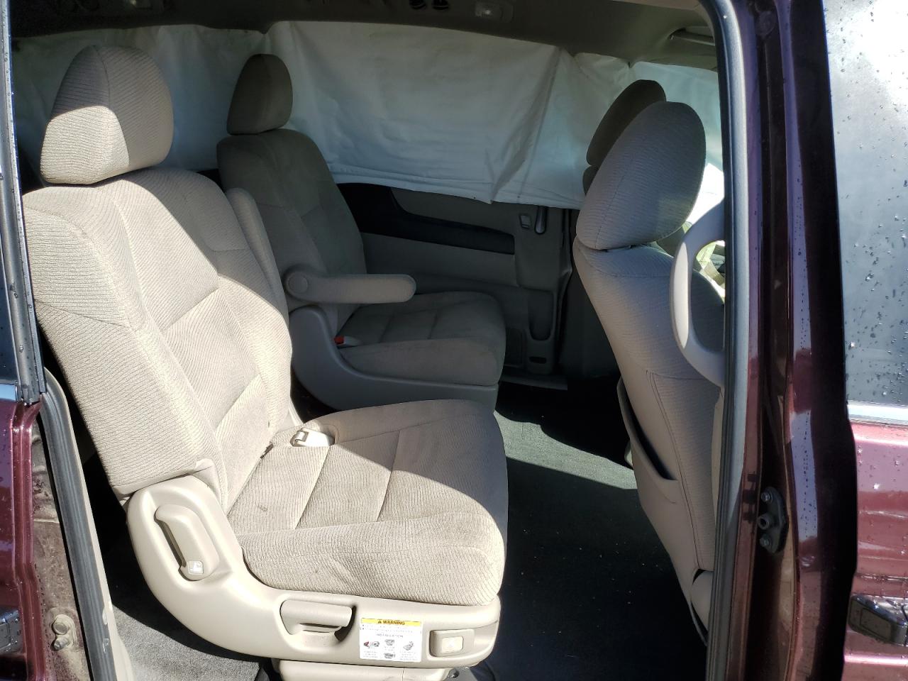 2011 Honda Odyssey - Image 11