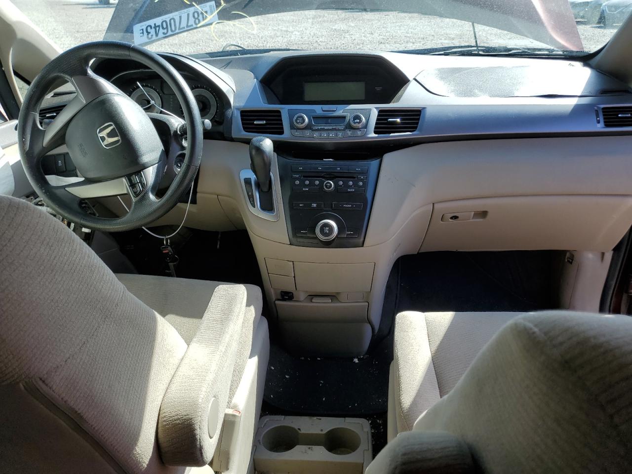 2011 Honda Odyssey - Image 8