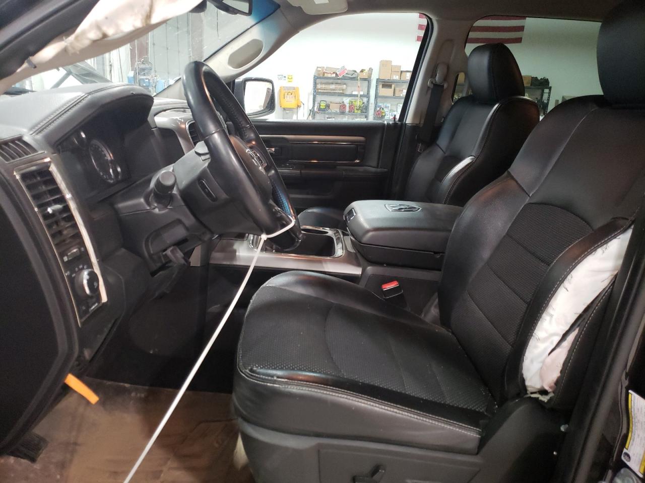 2018 Ram 1500 Slt VIN: 3C6RR7LG9JG203181 Lot: 74239974