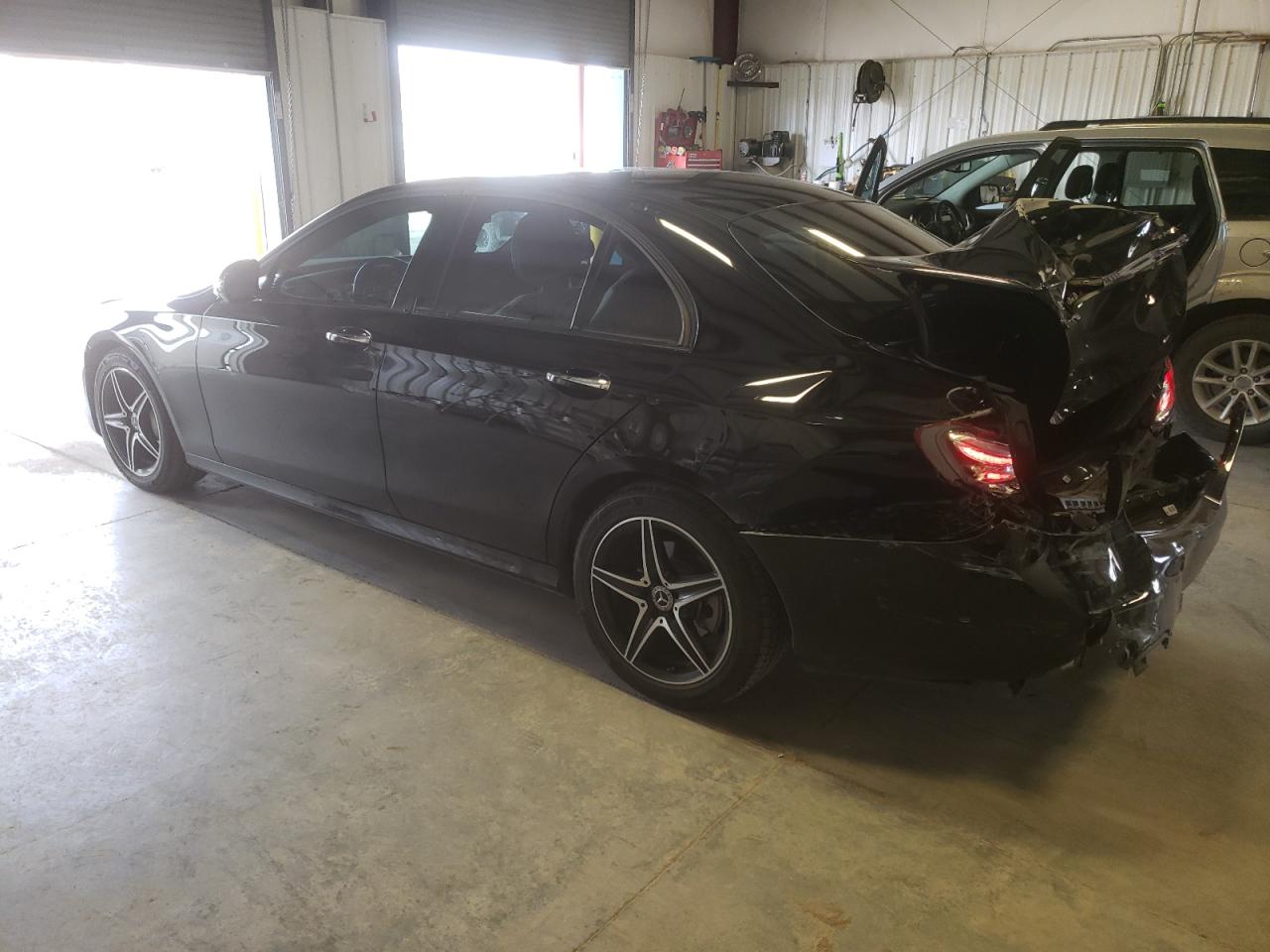 2018 Mercedes-Benz E 300 4Matic VIN: WDDZF4KB0JA455010 Lot: 48237383