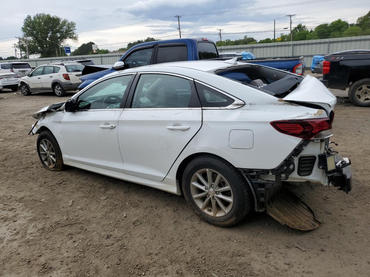2018 Hyundai Sonata - Image 2