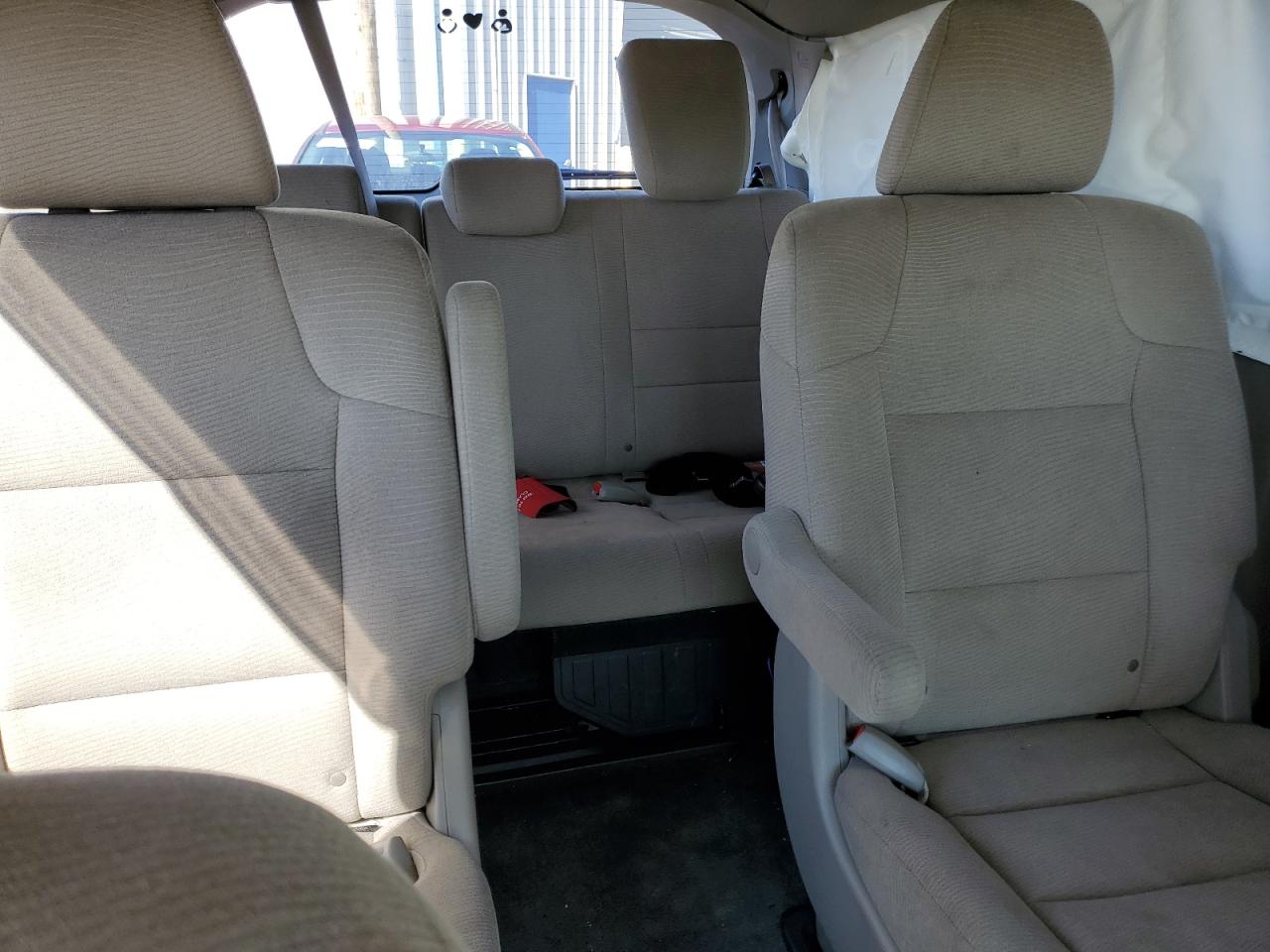 2011 Honda Odyssey - Image 10