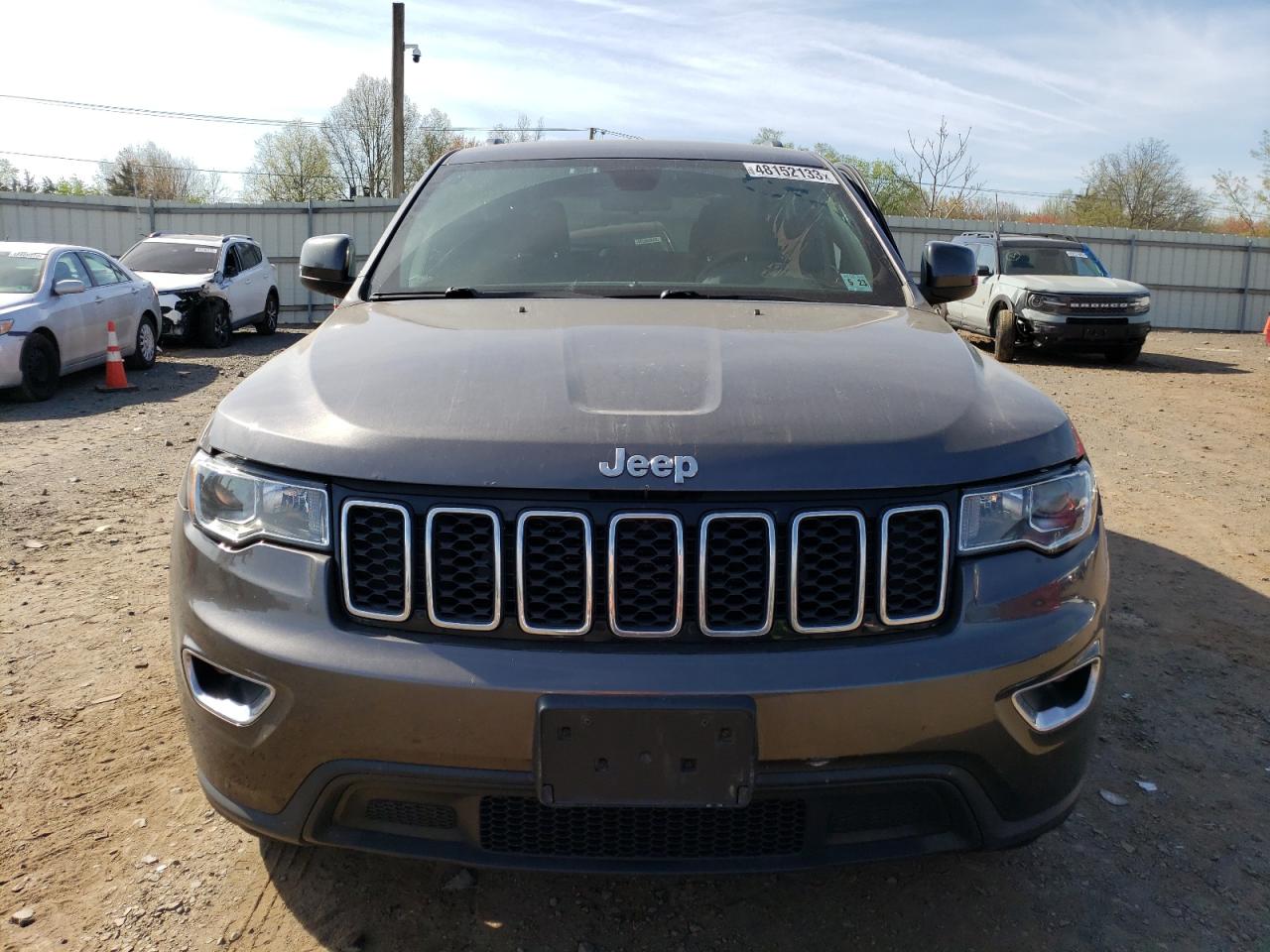 1C4RJFAG2JC313358 2018 Jeep Grand Cherokee Laredo