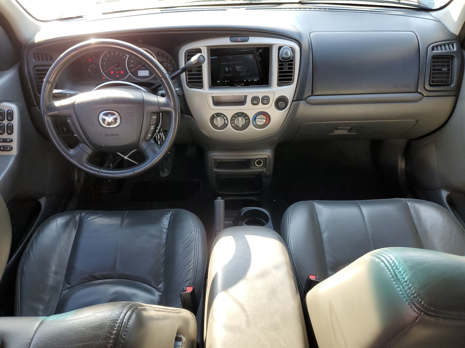 4F2CZ96133KM49138 2003 Mazda Tribute Es