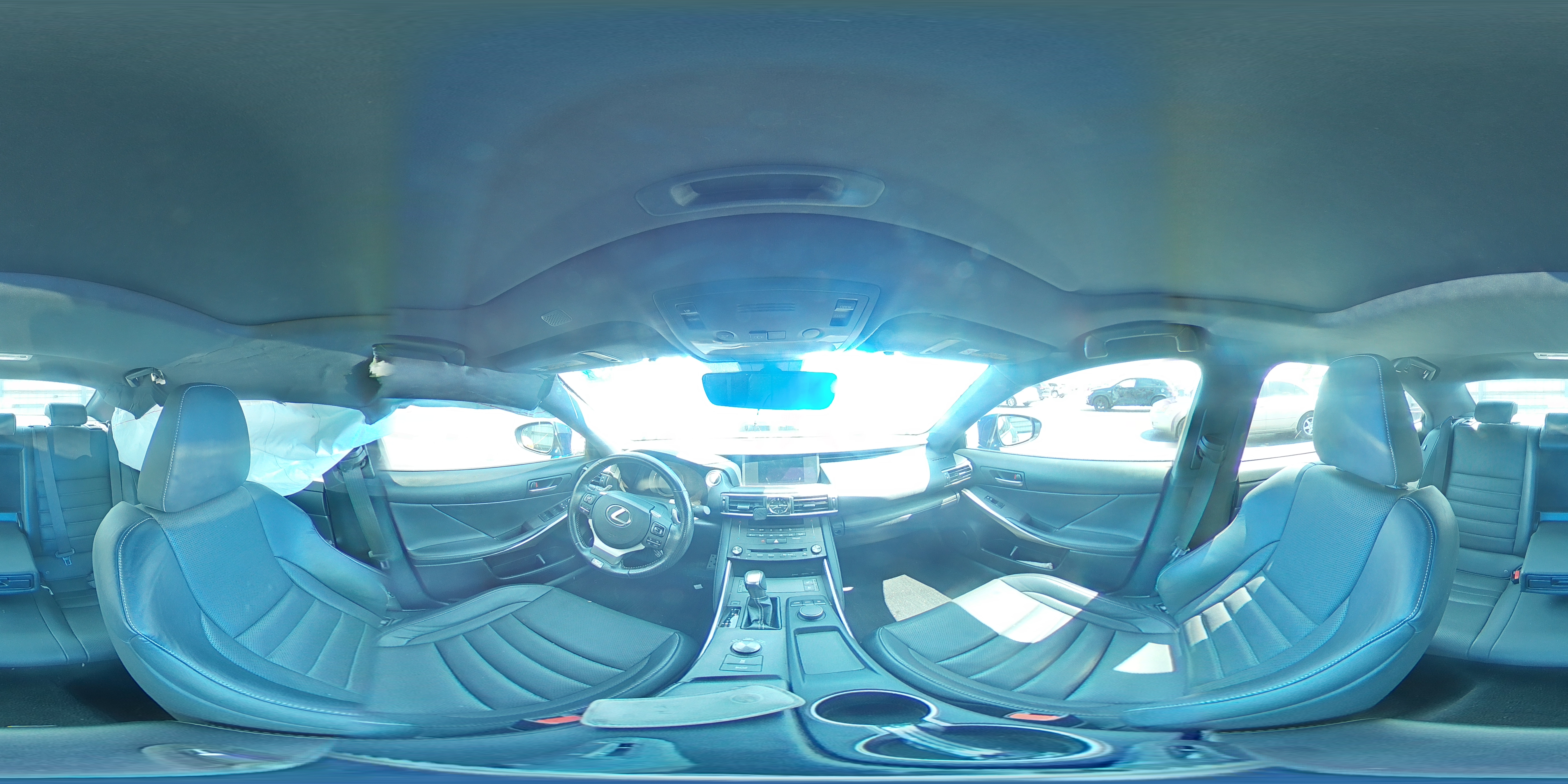 2020 Lexus IS - Image 12