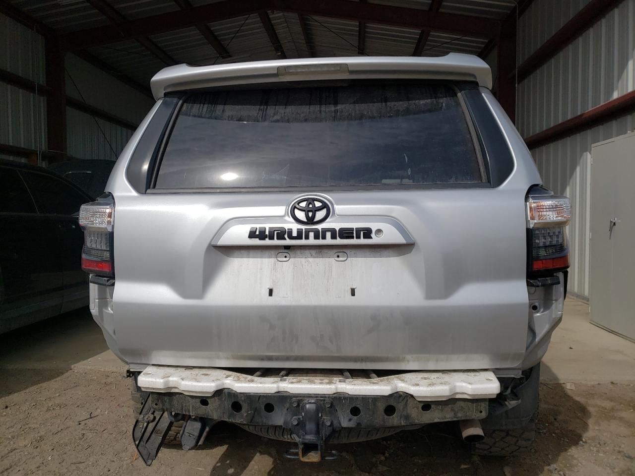 2017 Toyota 4Runner Sr5/Sr5 Premium VIN: JTEBU5JR6H5465979 Lot: 49332033