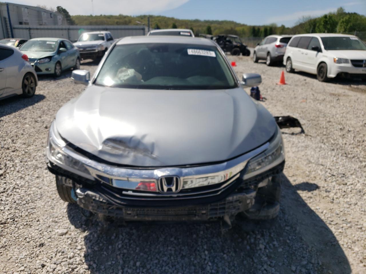 2017 Honda Accord Touring VIN: 1HGCR3F92HA019490 Lot: 48663283