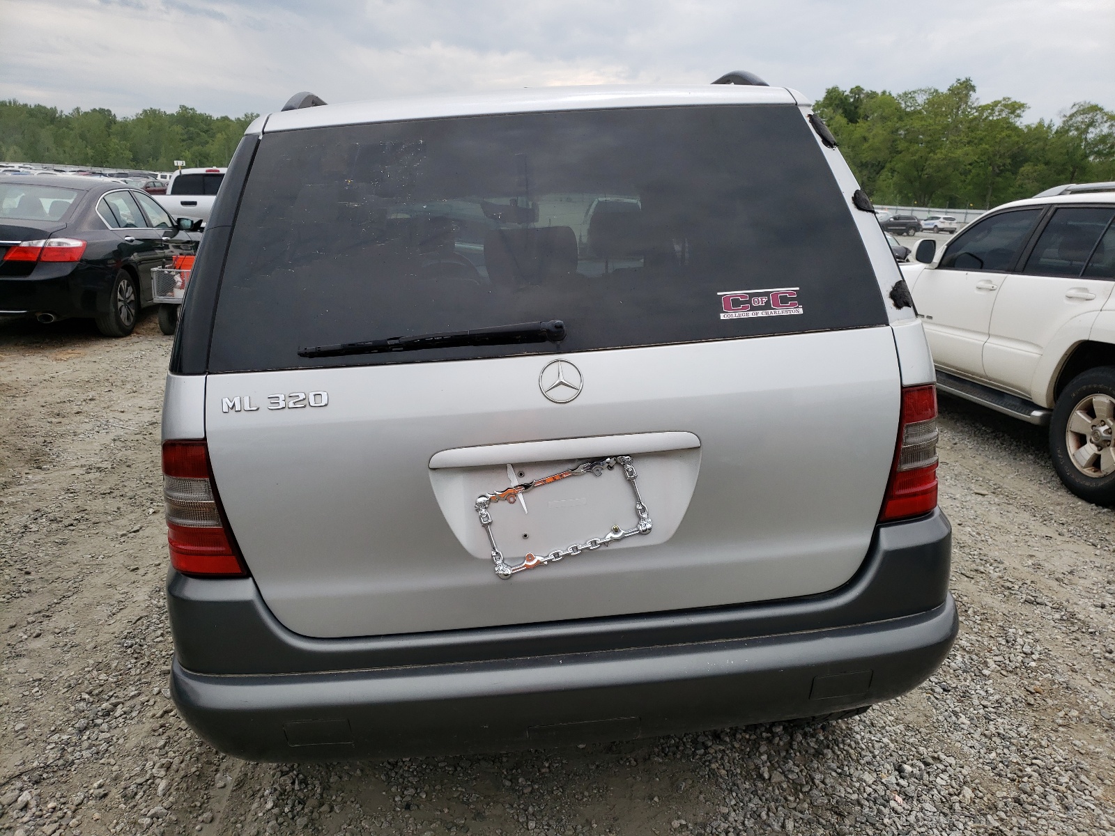 4JGAB54E0WA040448 1998 Mercedes-Benz Ml 320