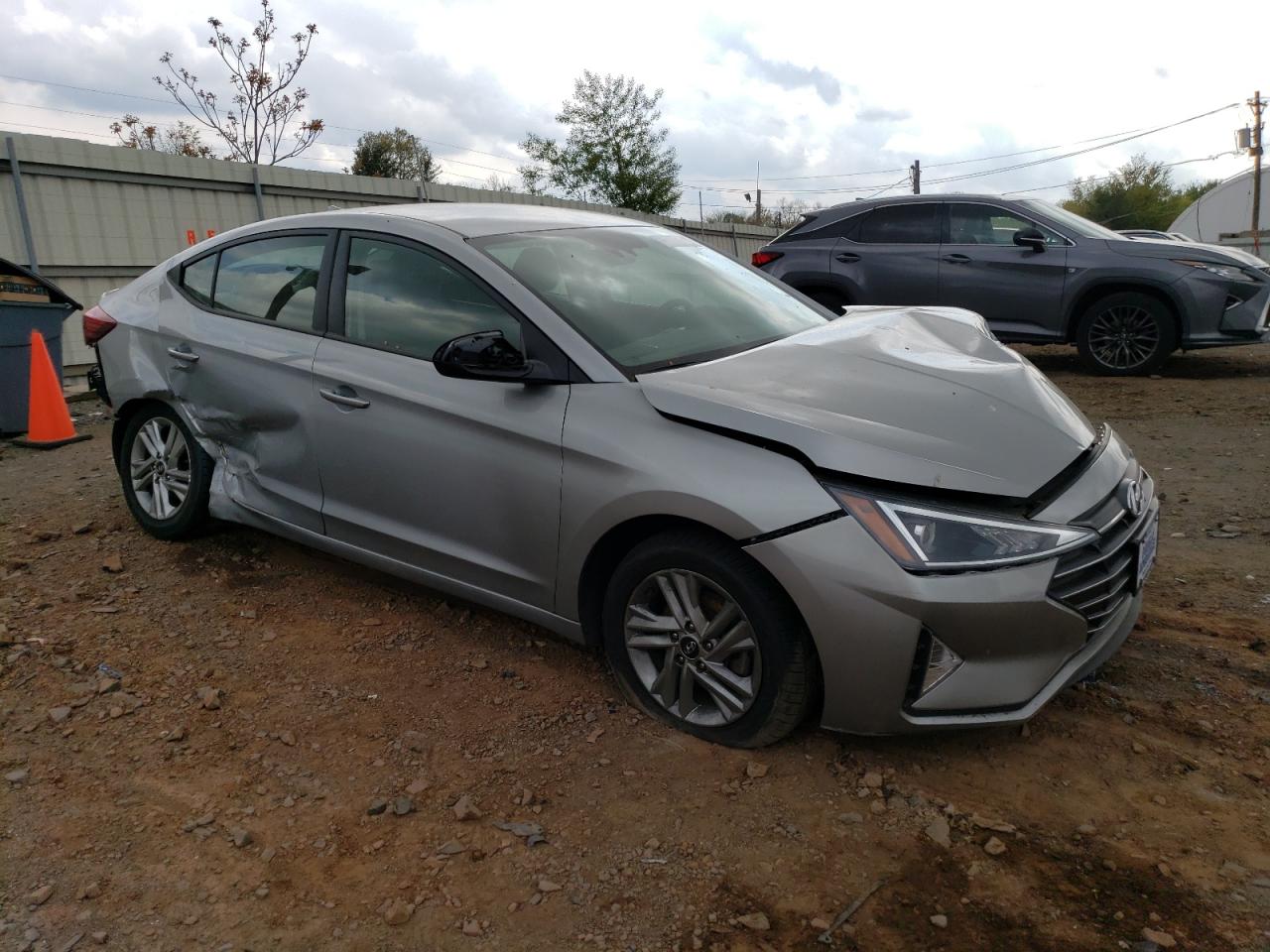 2020 Hyundai Elantra Sel VIN: 5NPD84LF2LH563138 Lot: 50000383