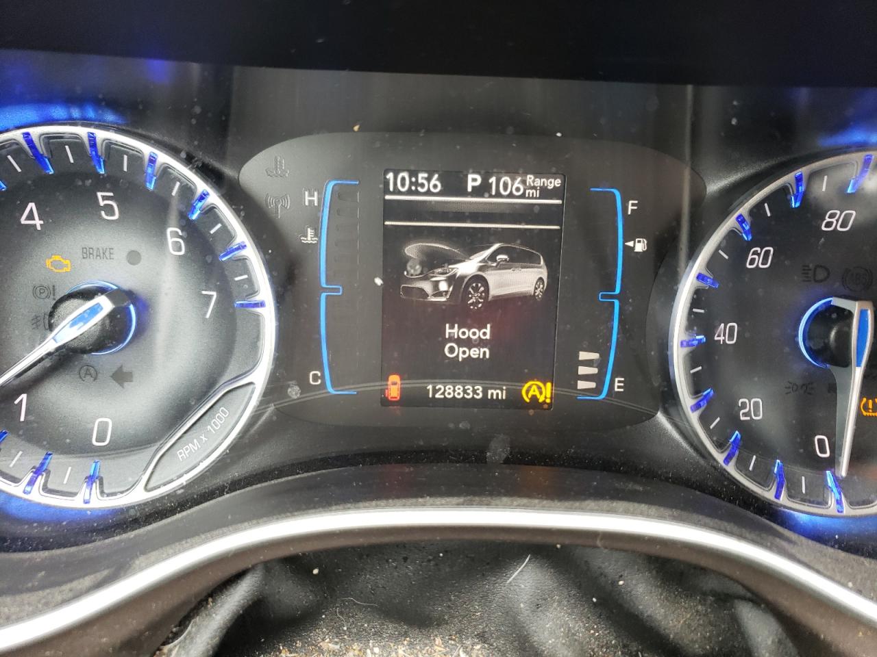 2017 Chrysler Pacifica - Image 9