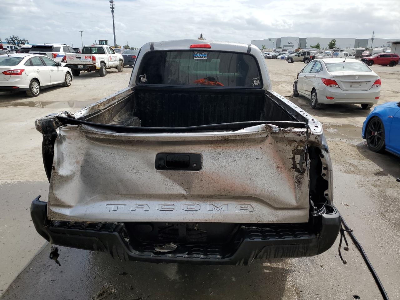 2018 Toyota Tacoma - Image 6