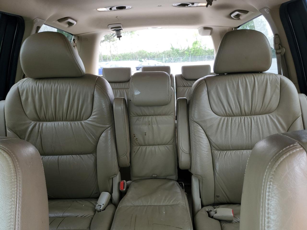 2010 Honda Odyssey - Image 10