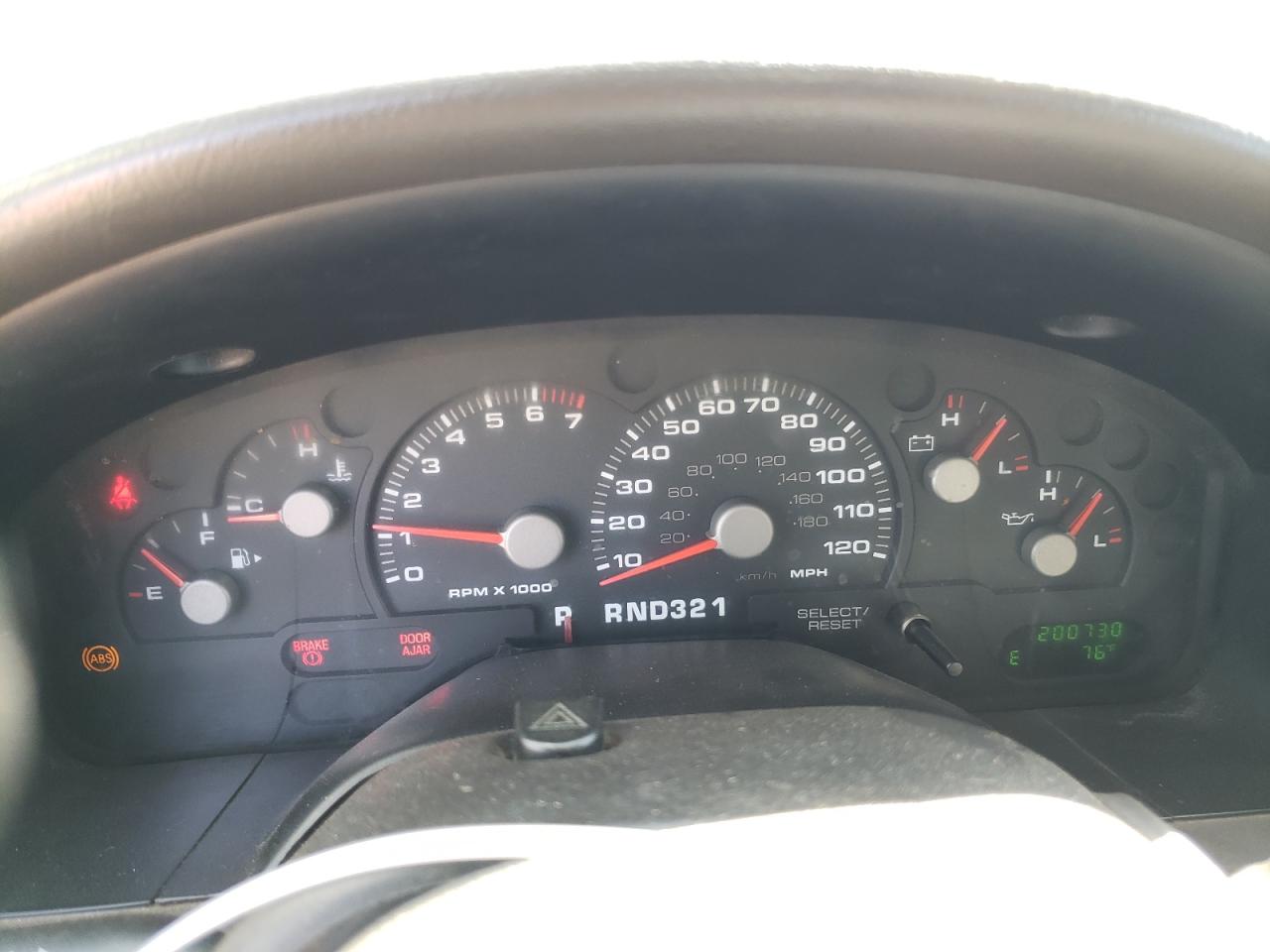 2004 Ford Explorer Xlt VIN: 1FMDU73KX4ZA37615 Lot: 61450063