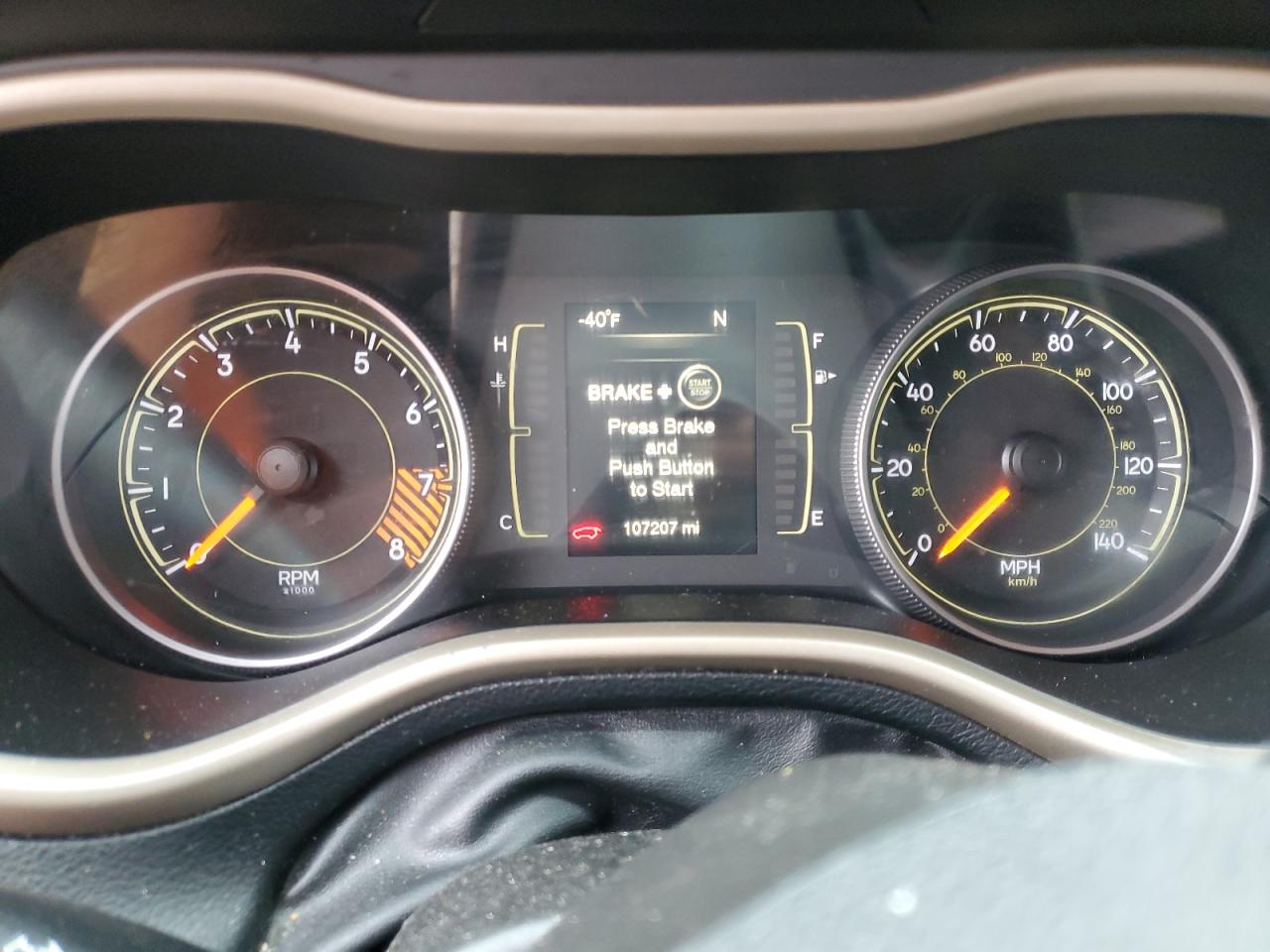 2015 Jeep Cherokee Latitude VIN: 1C4PJLCS8FW602466 Lot: 64393544