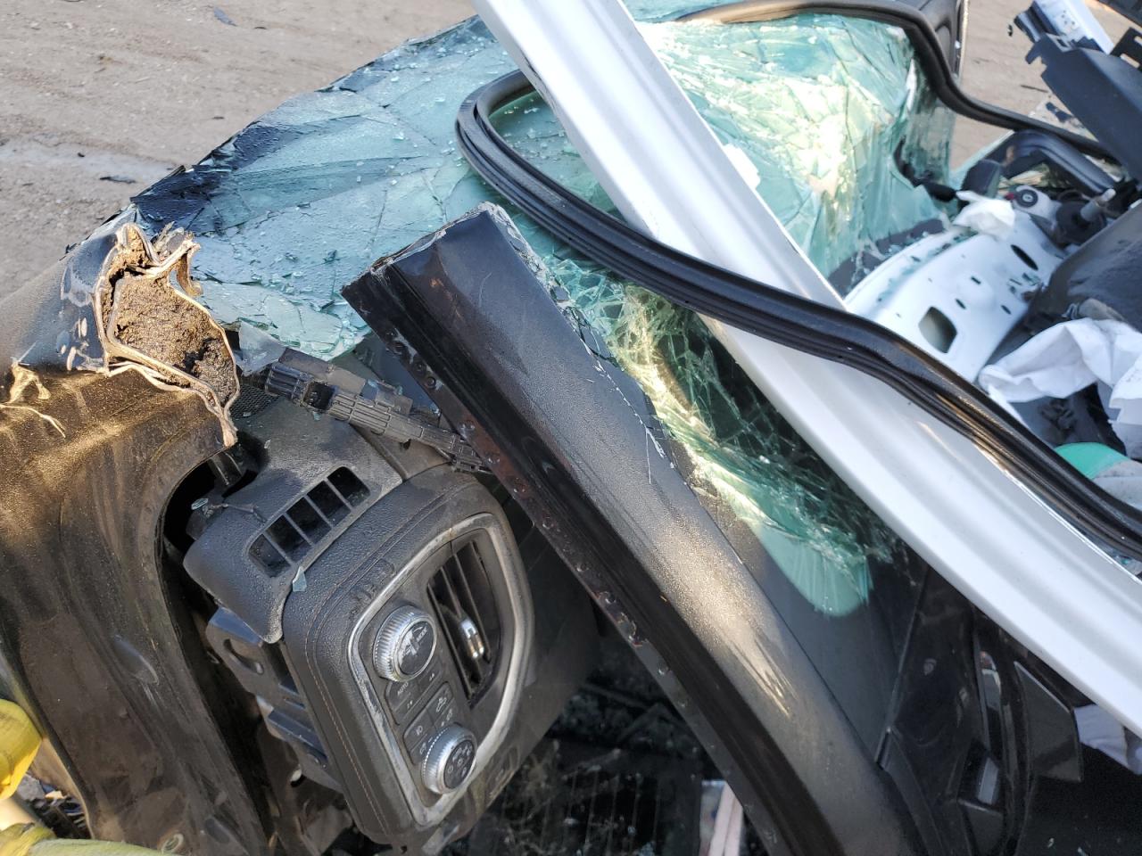 2022 GMC Sierra K2500 At4 VIN: 1GT49PE76NF205073 Lot: 50653144