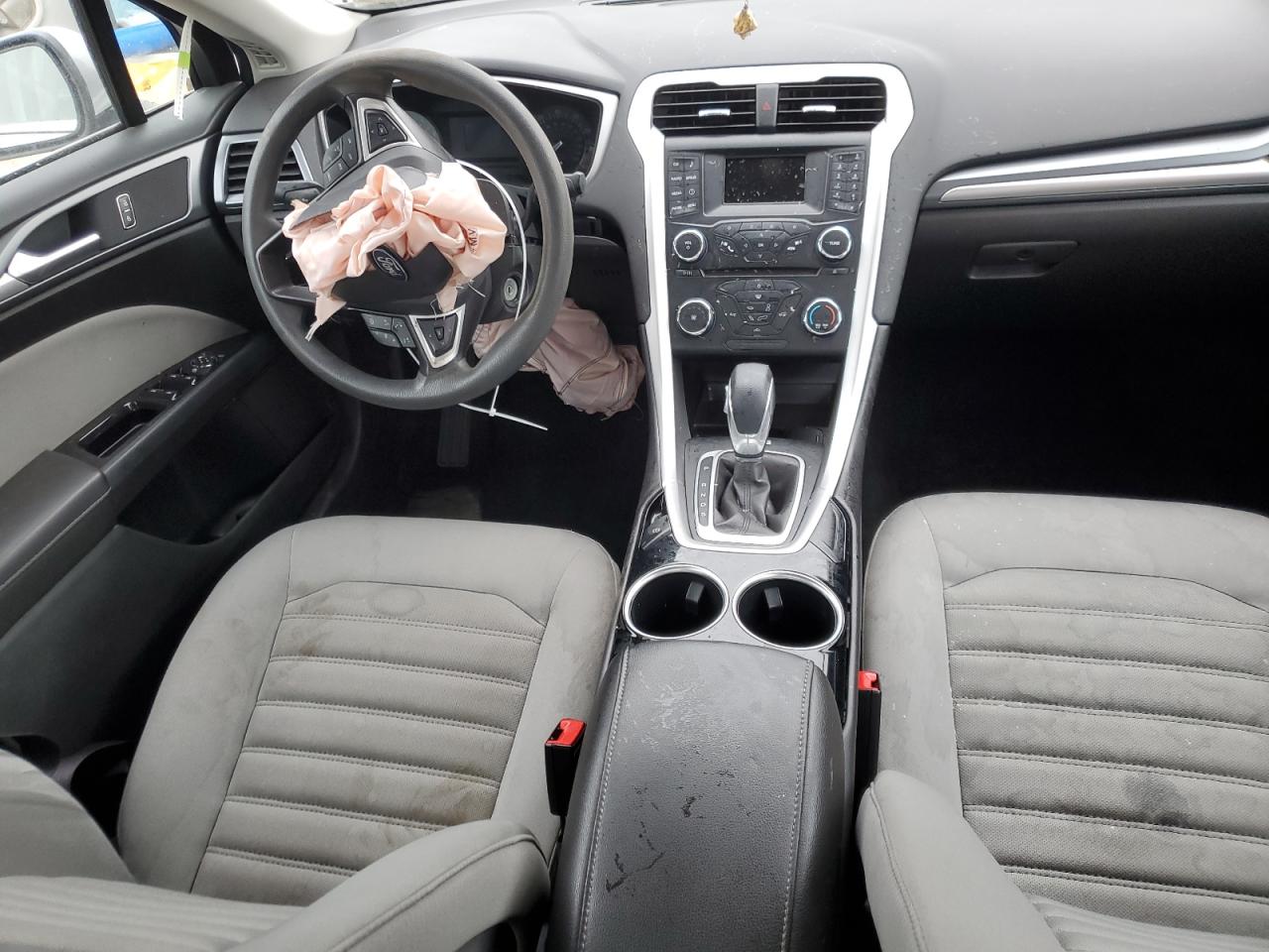 2013 Ford Fusion S VIN: 3FA6P0G70DR140182 Lot: 51660984