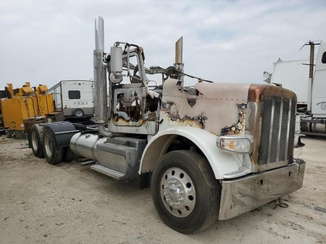 2017 Peterbilt 389 