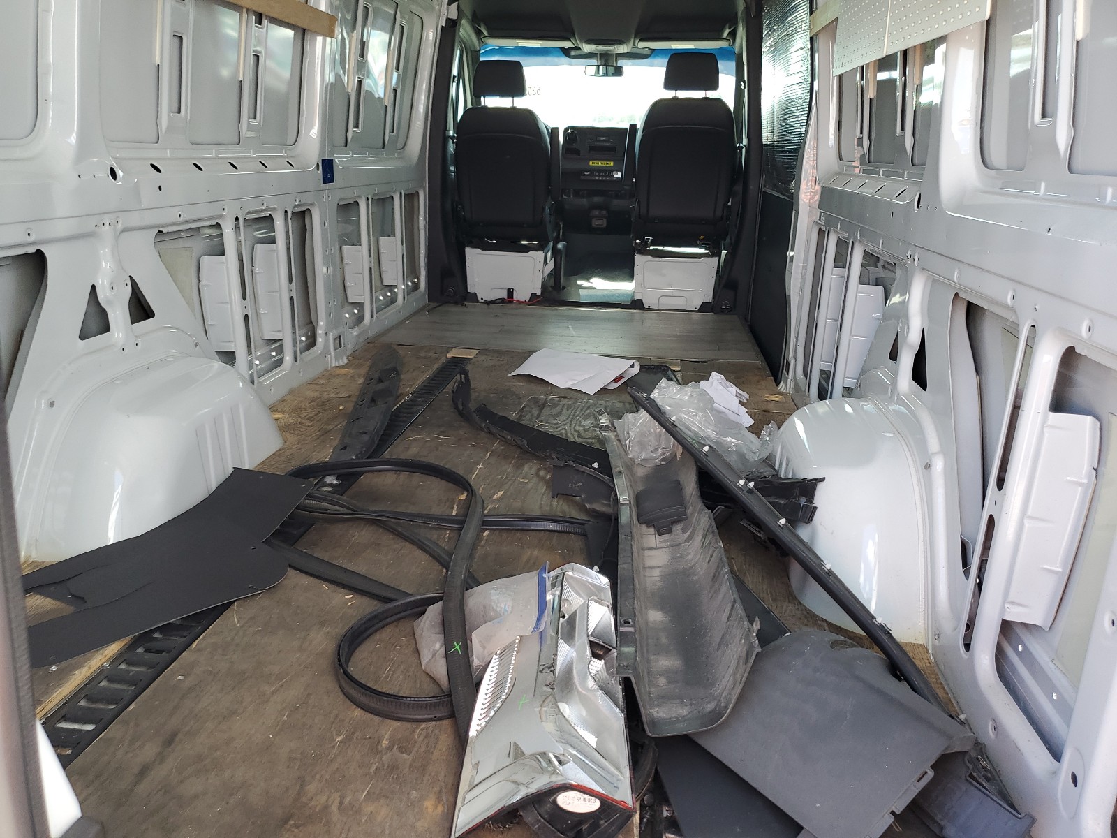 W1W4DCHYXMT046719 2021 Mercedes-Benz Sprinter 2500