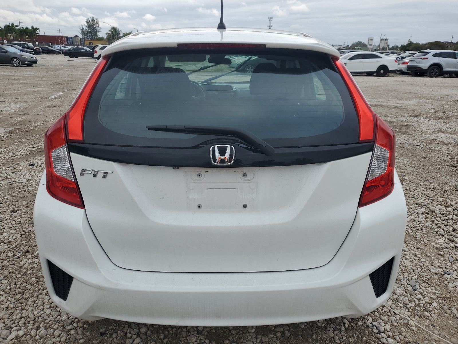 3HGGK5H5XHM702133 2017 Honda Fit Lx