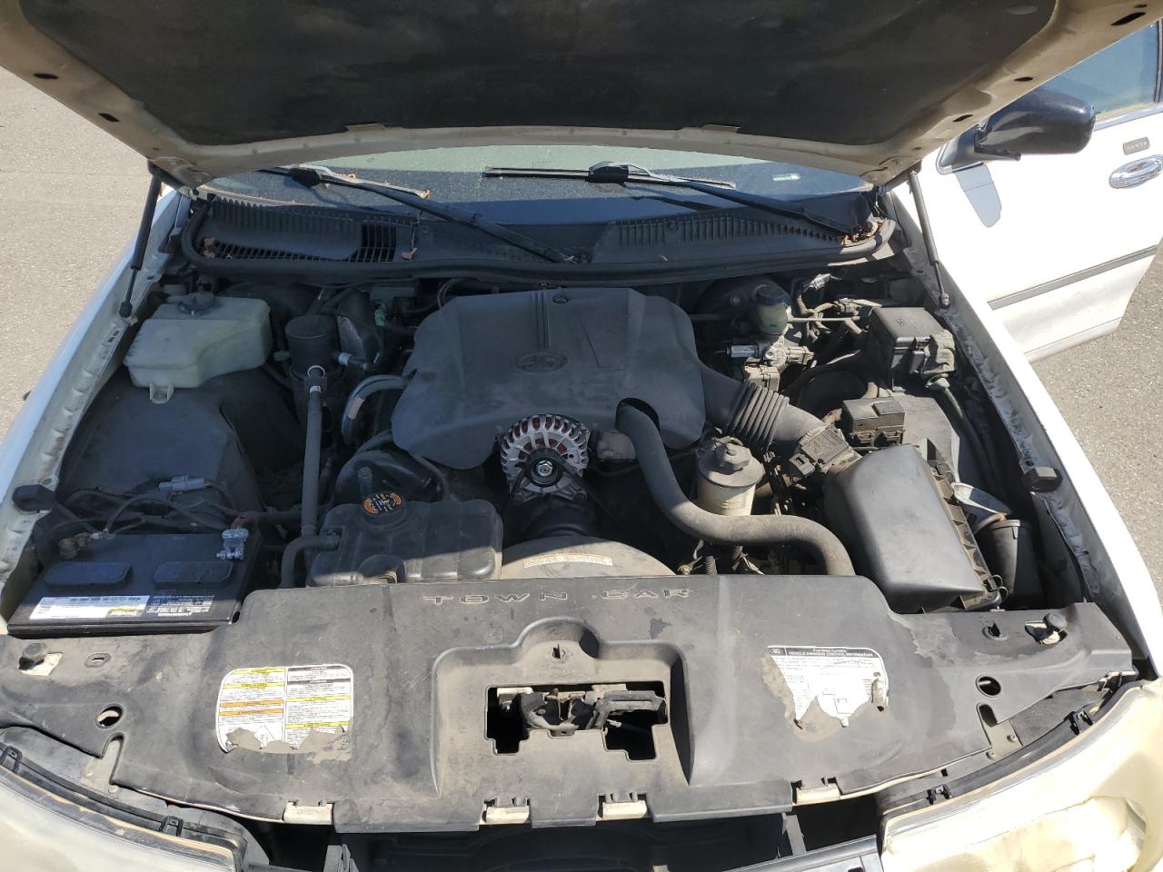 1999 Lincoln Town Car Signature VIN: 1LNHM82W0XY663230 Lot: 52322704