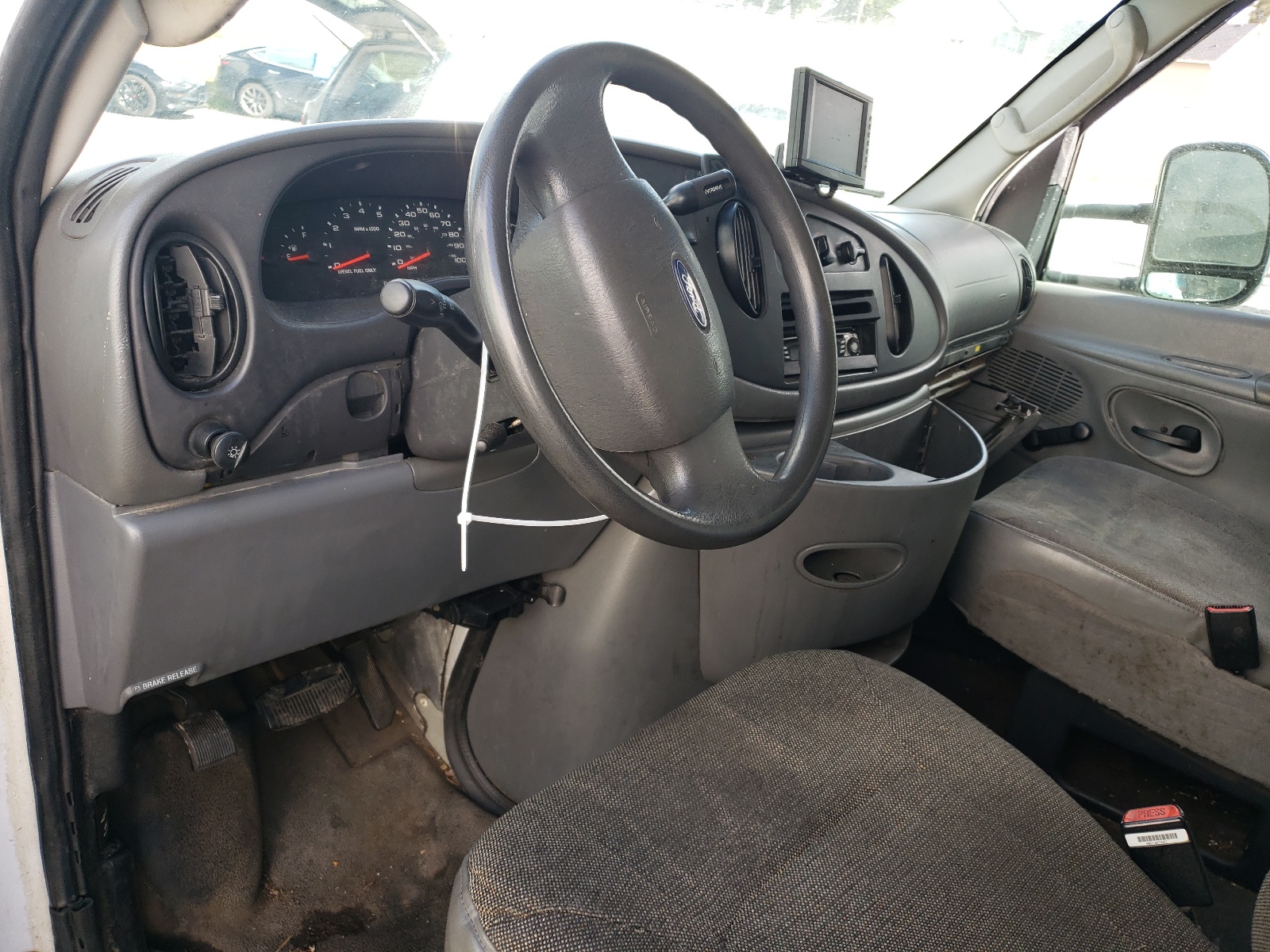 1FDXE45P44HA49699 2004 Ford Econoline E450 Super Duty Cutaway Van