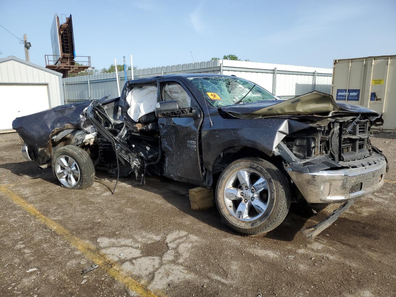 2021 RAM 1500 - Image 4