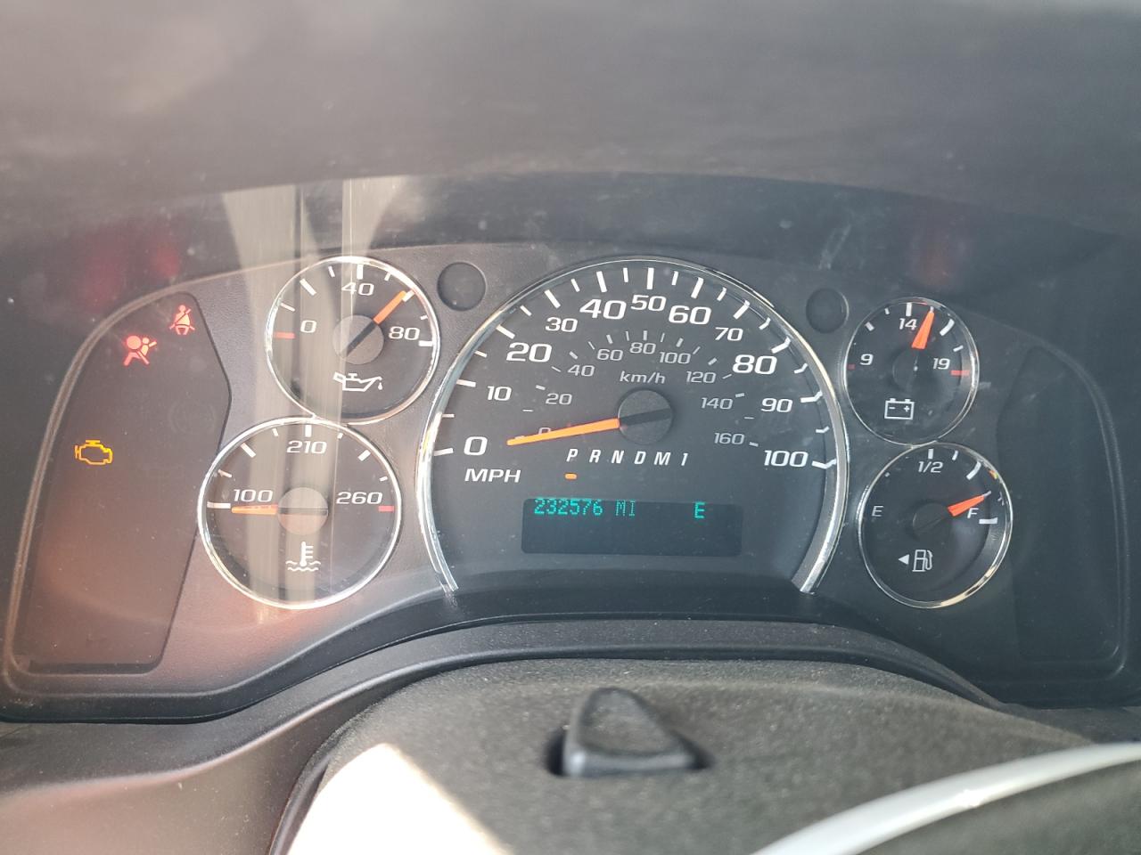 2018 Chevrolet Express G2500 VIN: 1GCWGAFP8J1321554 Lot: 52197174