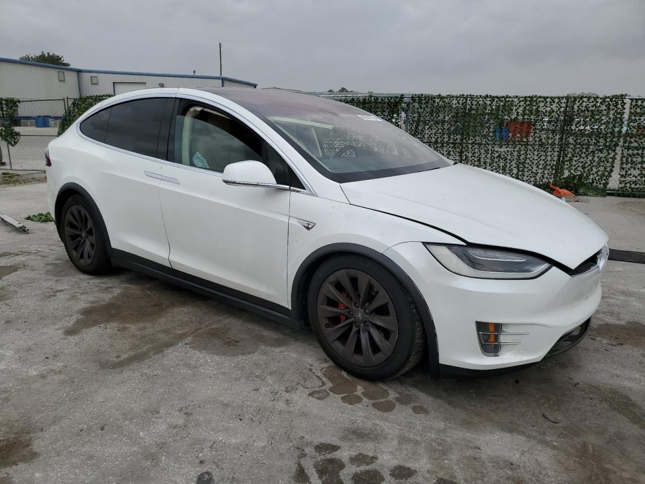 2016 Tesla Model X VIN: 5YJXCBE45GFS00610 Lot: 49547704