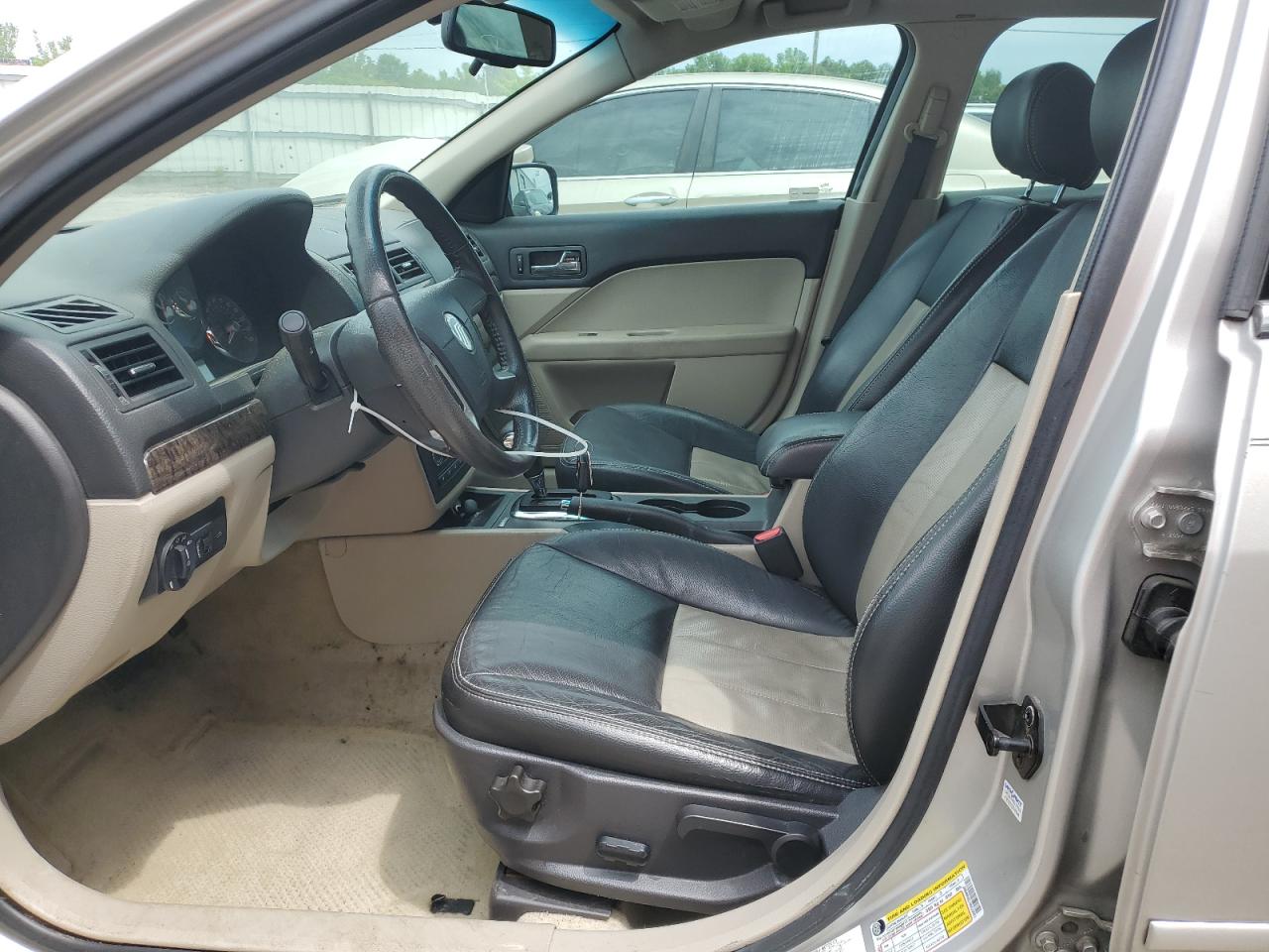 2008 Mercury Milan Premier VIN: 3MEHM08Z18R623003 Lot: 44255175