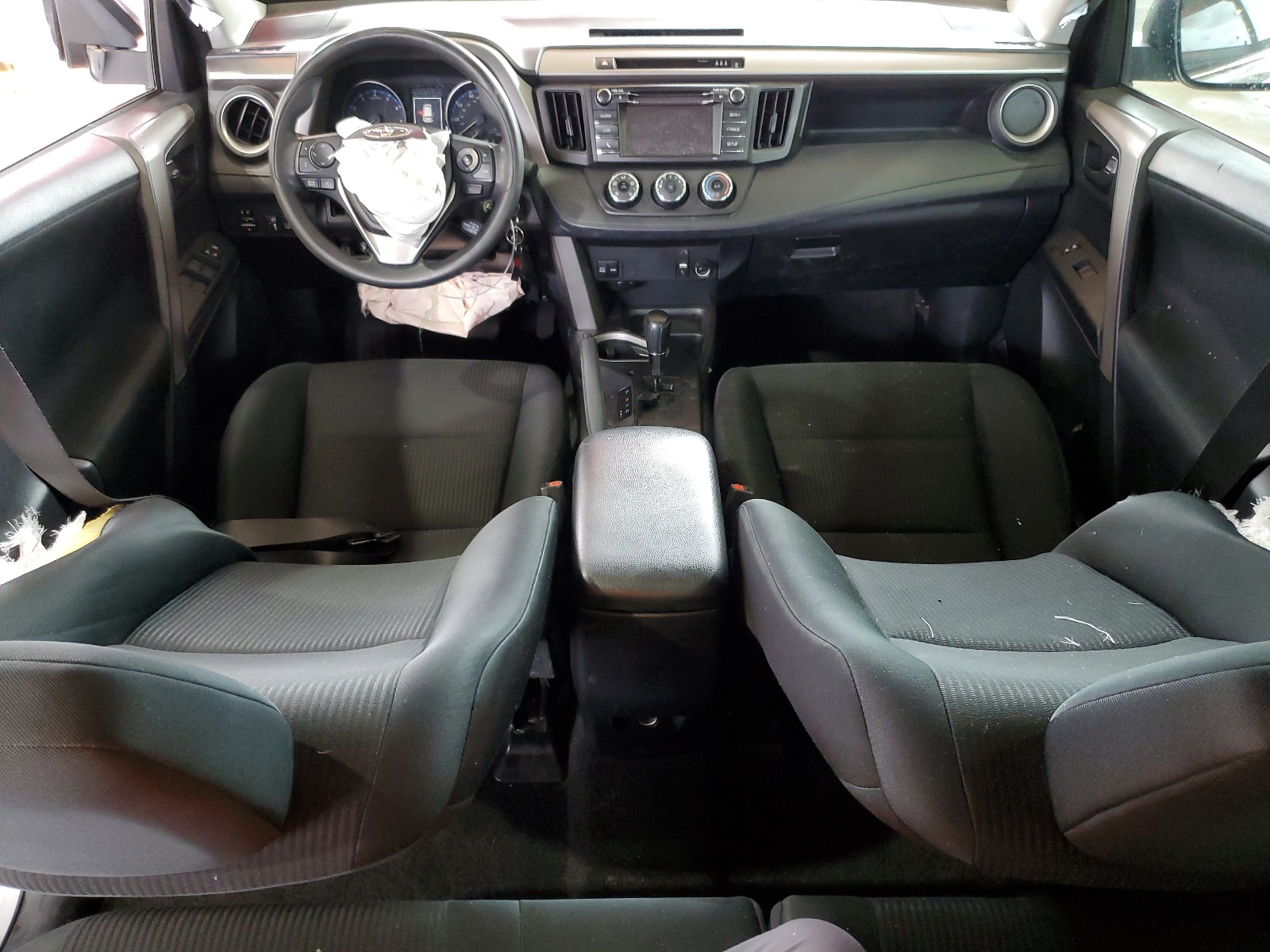 2T3ZFREV0HW360245 2017 Toyota Rav4 Le